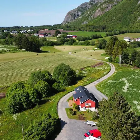 Converted Barn In Peaceful Countryside Near Farstadsanden Feriehus *