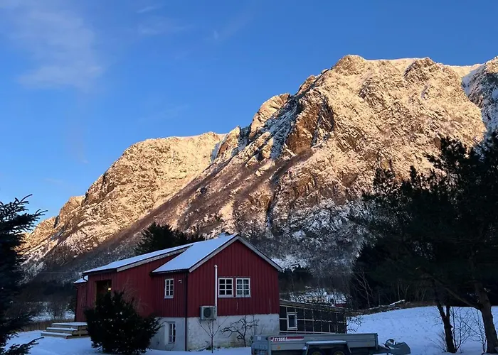 Converted Barn In Peaceful Countryside Near Farstadsanden Farstad